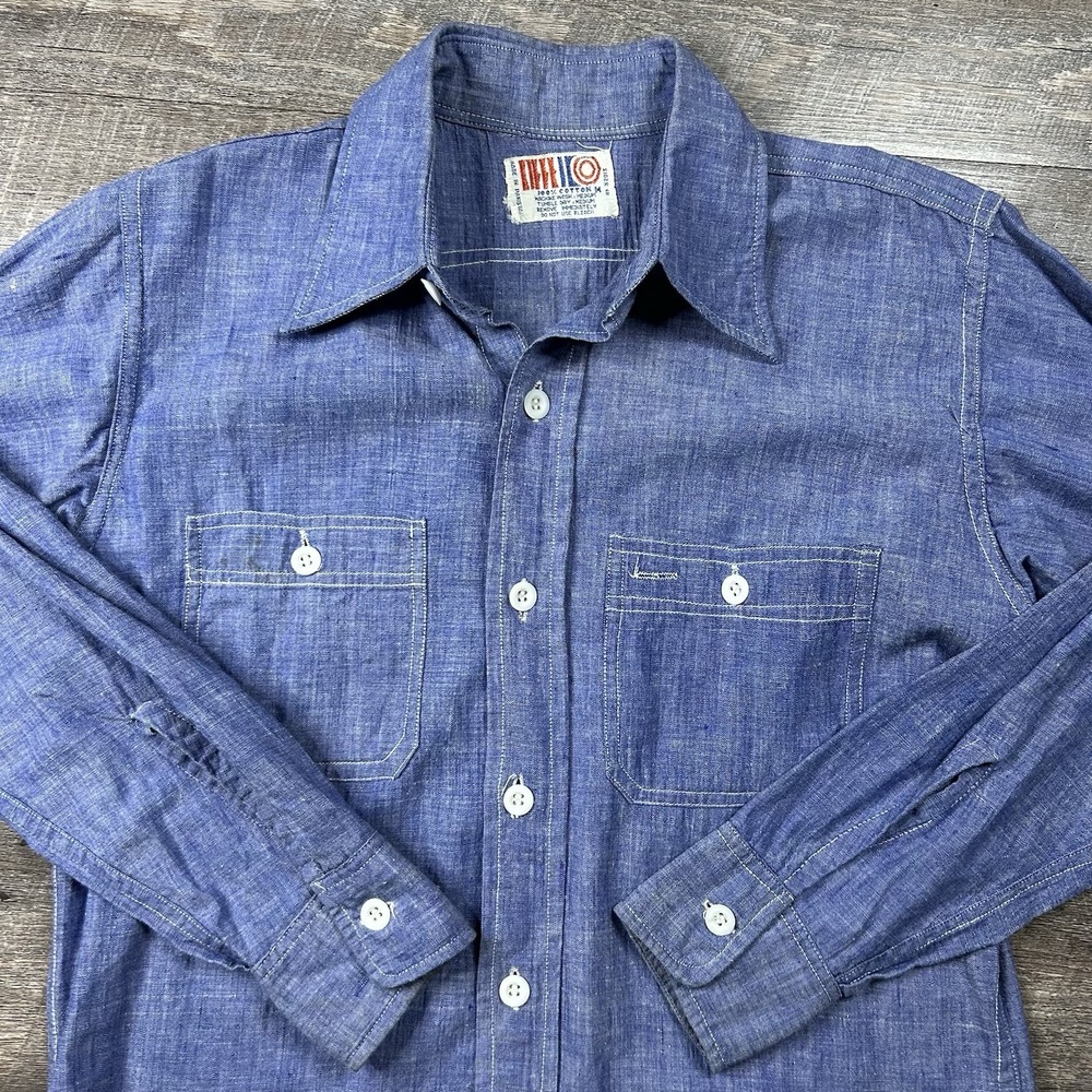 Vintage Chambray Work Shirt Men's M Blue Denim Two Pocket Button Up Cotton